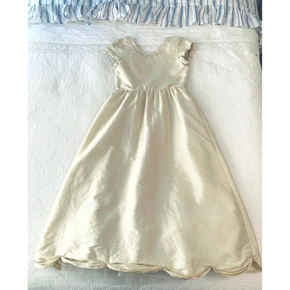 Ivory Duponi Silk Girls Formal Dress 10 Flower Girl Scalloped Cinderella Hem